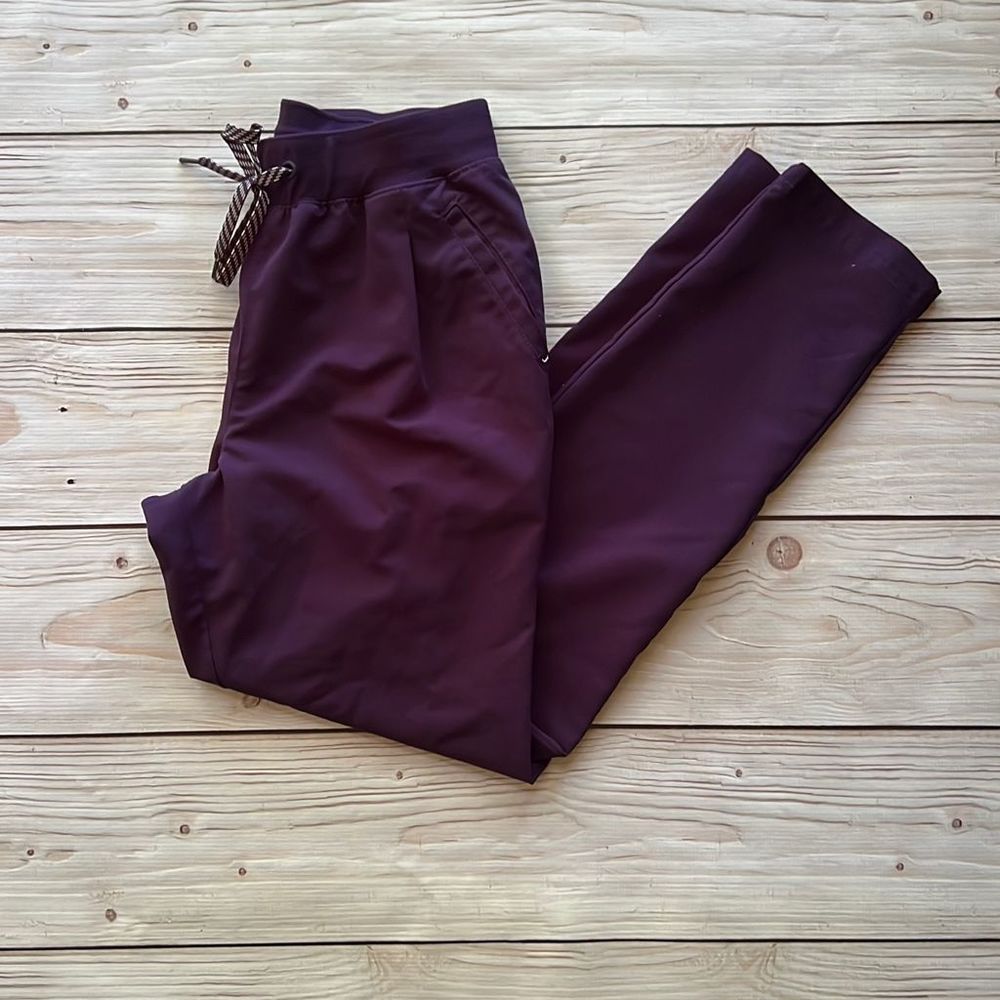 Jaanuu Navy 4-Pocket Front Pleat Scrub Pants